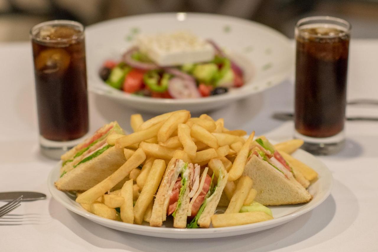 Denny'S Inn Kalamaki  Luaran gambar